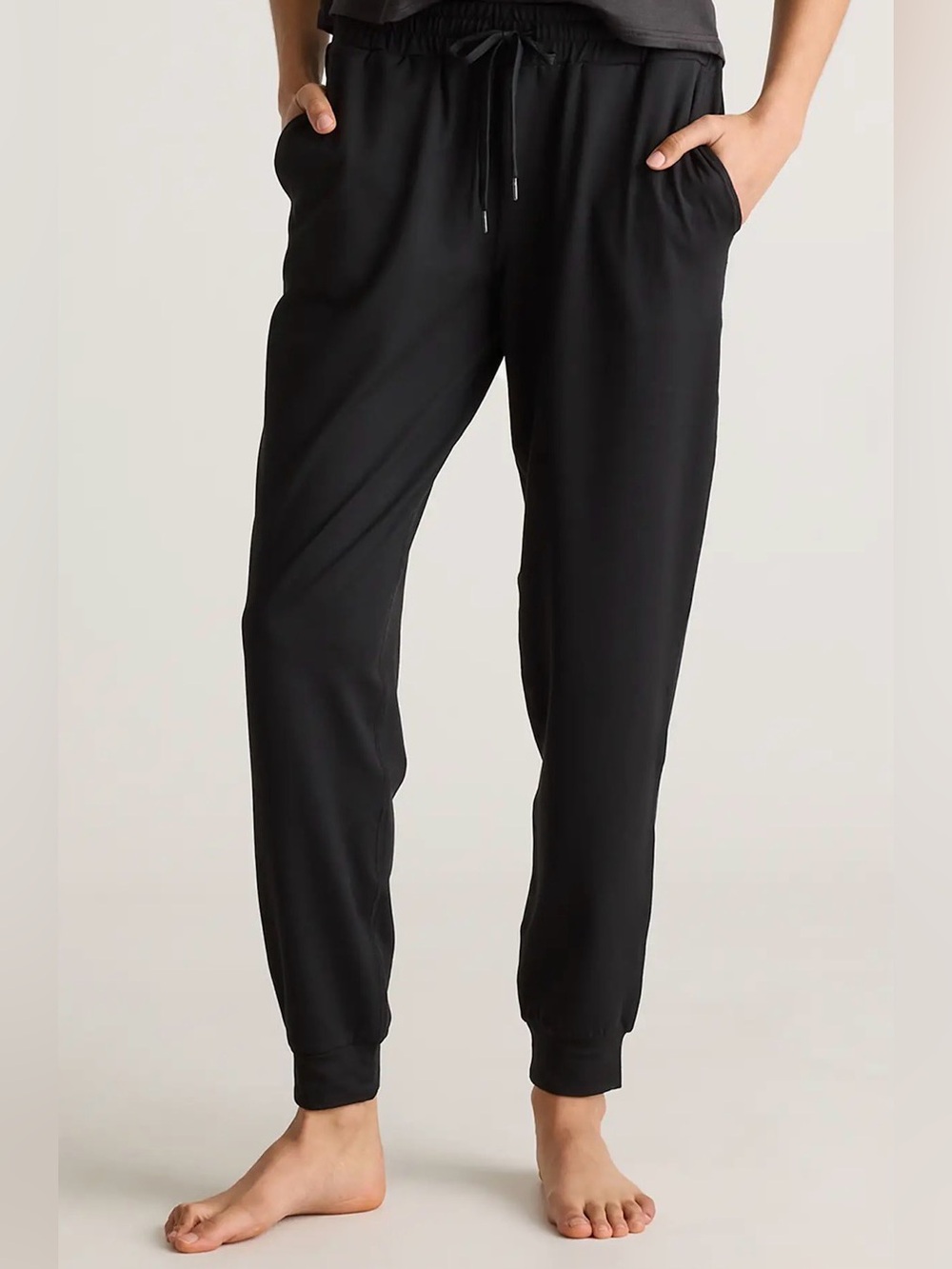 Quince Black Mid-rise Jogger ankle length